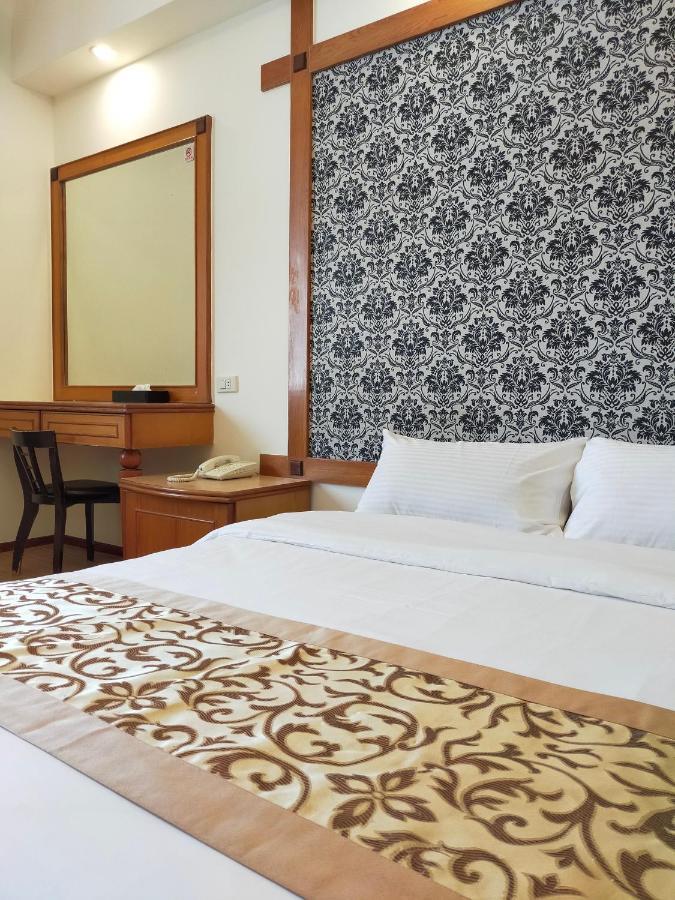 陶陶居商旅 Tautauchu Hotel Хуалянь Экстерьер фото