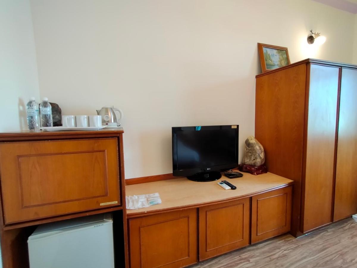 陶陶居商旅 Tautauchu Hotel Хуалянь Экстерьер фото