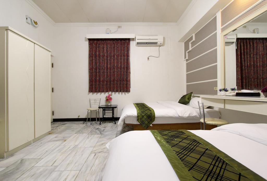 陶陶居商旅 Tautauchu Hotel Хуалянь Экстерьер фото