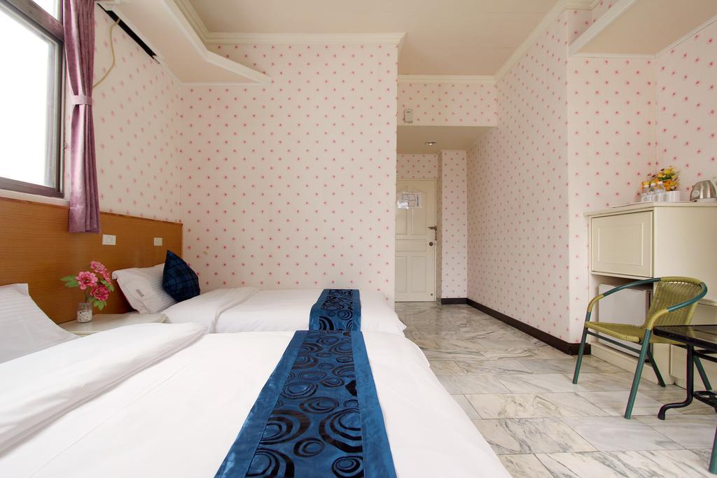陶陶居商旅 Tautauchu Hotel Хуалянь Экстерьер фото
